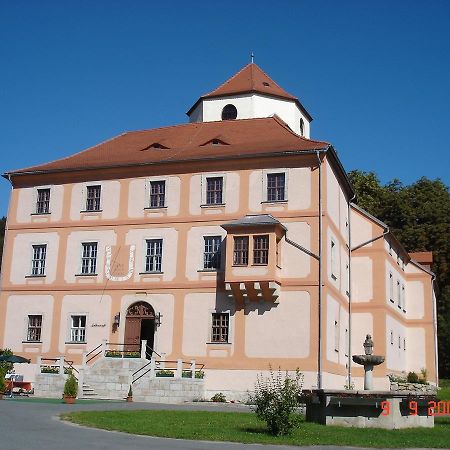 Hotel Garni Schloss Schoenberg Bad Brambach Esterno foto