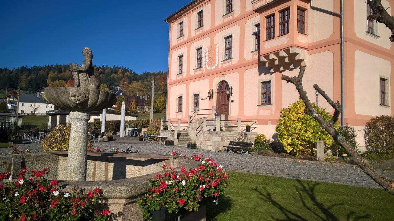 Hotel Garni Schloss Schoenberg Bad Brambach Esterno foto