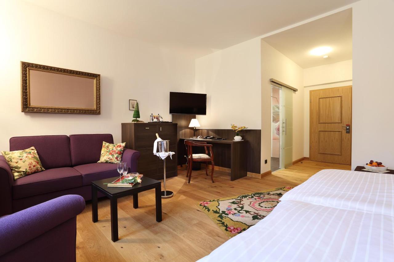 Hotel Garni Schloss Schoenberg Bad Brambach Esterno foto