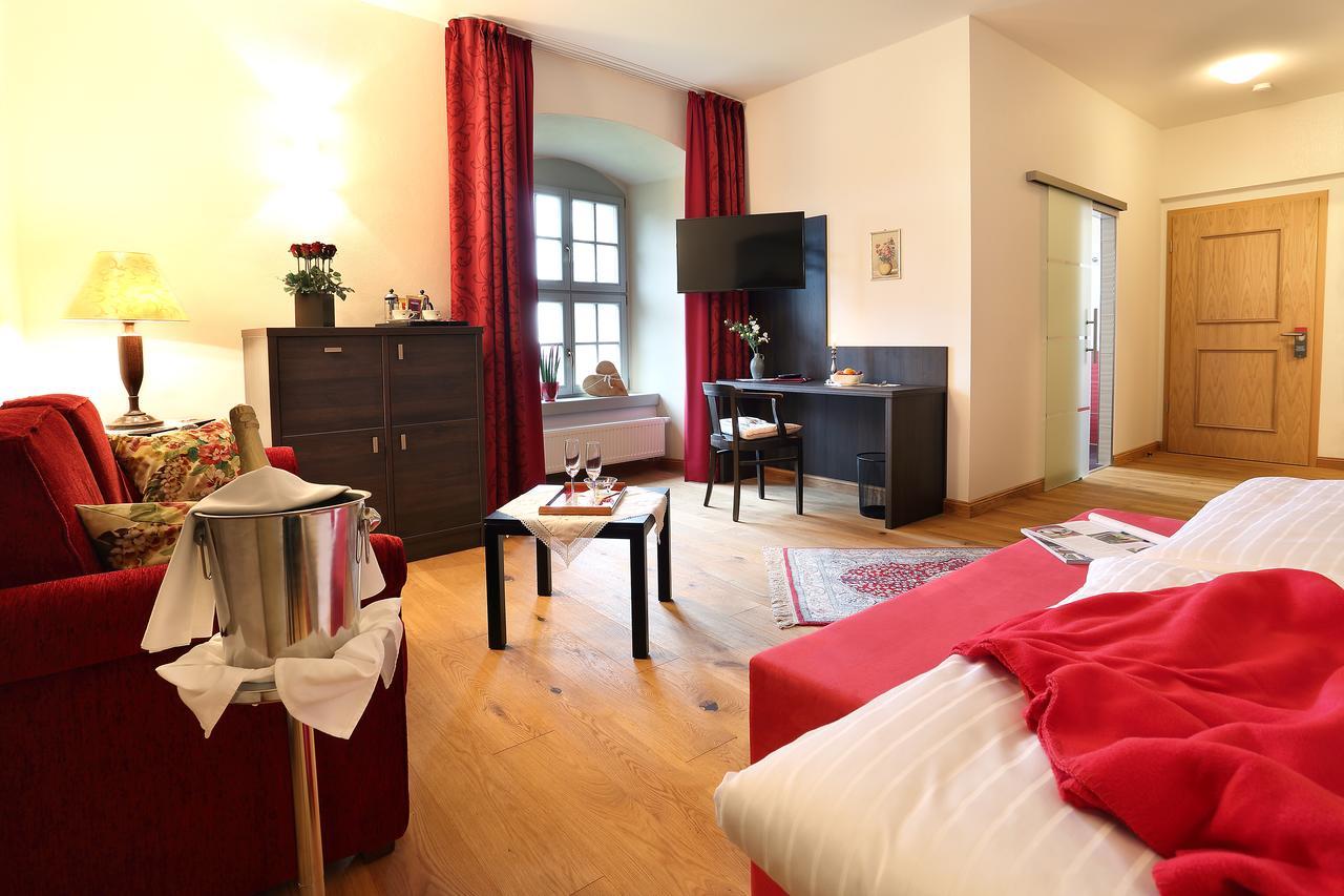 Hotel Garni Schloss Schoenberg Bad Brambach Esterno foto