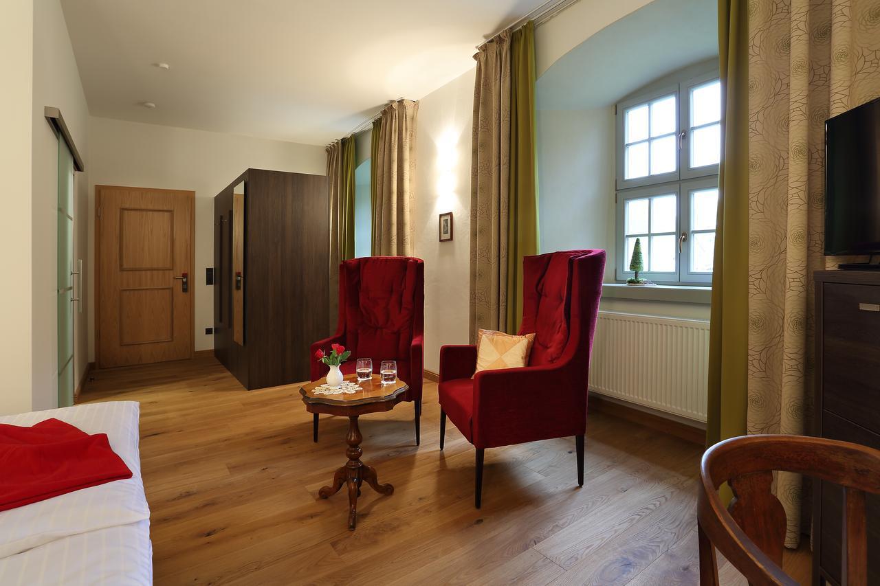 Hotel Garni Schloss Schoenberg Bad Brambach Esterno foto